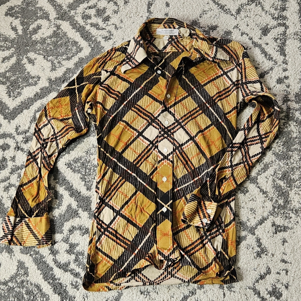 Vintage 1970s Button Down Long Sleeve Plaid women’s Shirt Size Medium